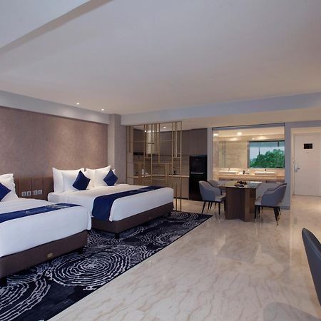 Platinum Hotel Jimbaran Beach Bali Exterior foto