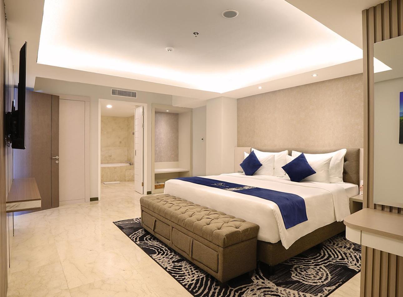 Platinum Hotel Jimbaran Beach Bali Exterior foto